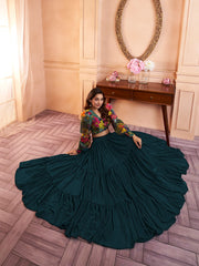 Green Printed V-Neck Cro Top With Long Flared Skirt Co-Ords