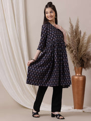 Girls Floral Printed Angrakha Kurta with Trousers