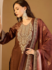 Women Paisley Yoke Design Regular Velvet Kurta with Trousers & With Dupatta