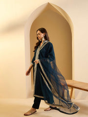 Floral Embroidered Mandarin Collar Velvet Kurta With Trouser And Dupatta