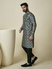 Geometric Printed Sequinned Mandarin Collar Straight Kurta