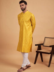 Floral Embroidered Mandarin Collar Straight Kurta