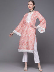 Women Pink Floral Printed Flared Sleeves Thread Work Kurta