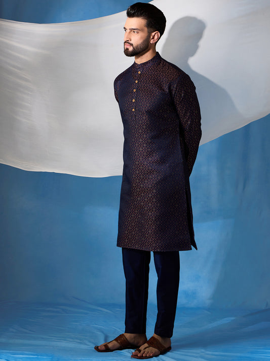 Floral Embroidered Sequinned Jacquard Weave Stright Kurta With Trousers