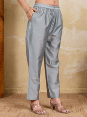 Women Floral Printed Regular Thread Work Chanderi Cotton Kurta with Trousers & With Dupatta