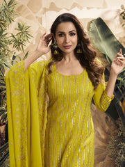 Malaika Arora Women Floral Embroidered Regular Kurta with Palazzos & With Dupatta