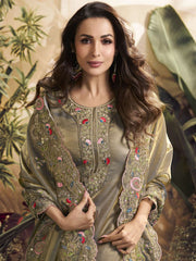 Malaika Arora Women Floral Embroidered Regular Kurta with Trousers & With Dupatta