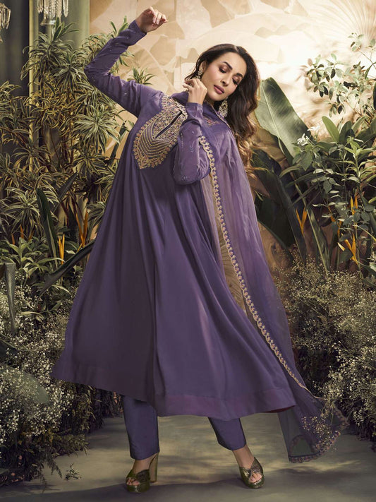 Malaika Arora Women Floral Yoke Design Regular Thread Work Kurta with Trousers & With Dupatta
