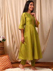 Women Green Thread Work Anarkali Kurta