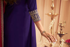 Malaika Arora Women Floral Yoke Design Regular Thread Work Kurta with Trousers & With Dupatta