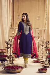 Malaika Arora Women Floral Yoke Design Regular Thread Work Kurta with Trousers & With Dupatta