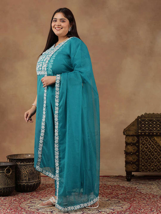 Plus Size Floral Yoke Design Thread Work Straight Kurta With Trouser & Dupatta