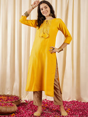 Women Floral Embroidered Sequinned Floral Kurta