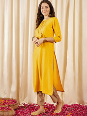 Women Floral Embroidered Sequinned Floral Kurta