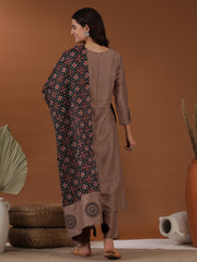 Ethnic Motifs Yoke Design Embroidered Straight Kurta & Trousers With Dupatta