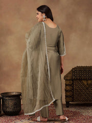 Plus Size Floral Embroidered Thread Work Kurta With Trousers & Dupatta