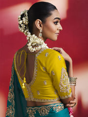 Peehu Soft Silk Embellished Border Saree In Turquoise Green