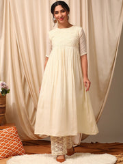 Off white Women Floral Embroidered Pleated Thread Work Kurta with Trousers