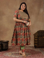Women Ethnic Motifs Printed Pleated Sequinned Kurta with Trousers