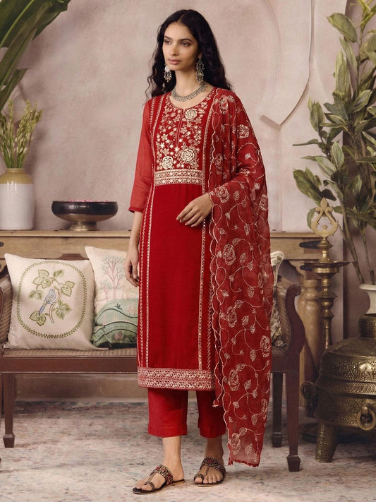 Crimson ‹¨«lan Organza Kurta Set