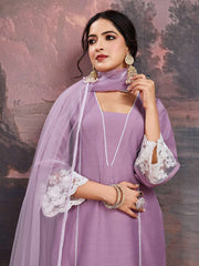 Lace Work Panelled Square Neck Straight Kurta &Trousers With Dupatta