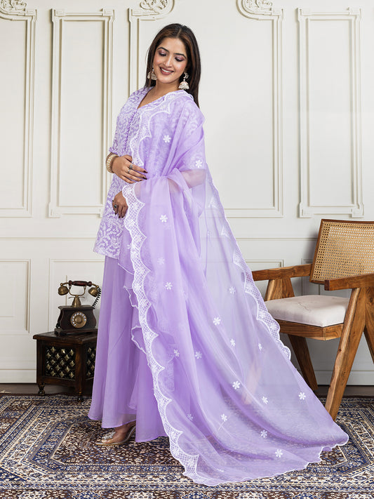 Women Floral Thread and Sequinned Embroidered Kurta Set with Dupatta