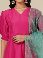 V-Neck Kurta & Trousers Sets