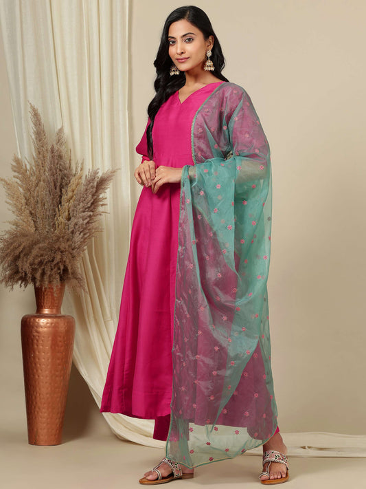 V-Neck Kurta & Trousers Sets