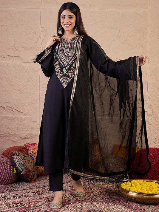 Ethnic Motifs Embroidered Round Neck Kurta & Trousers With Dupatta