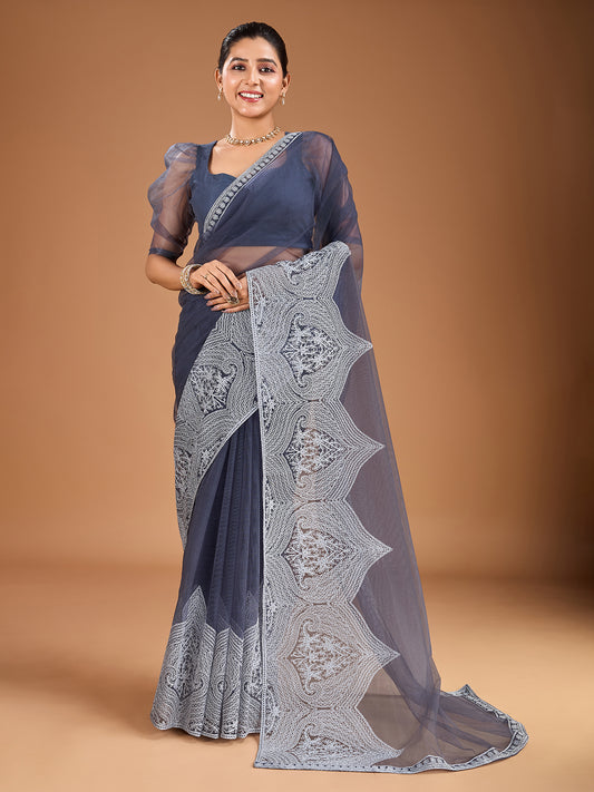 Thread Embroidered Saree With Blouse Piece