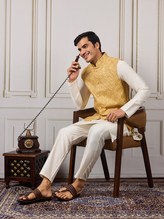 Men Sequinned Embroidered Kurta & Trousers With Nehru Jacket