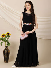 Girls Thread Embroidered A-Line Ethnic Dresses