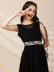 Girls Thread Embroidered A-Line Ethnic Dresses