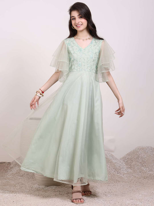 Girls Floral Thread And Sequinned Embroidered Ethnic Dress