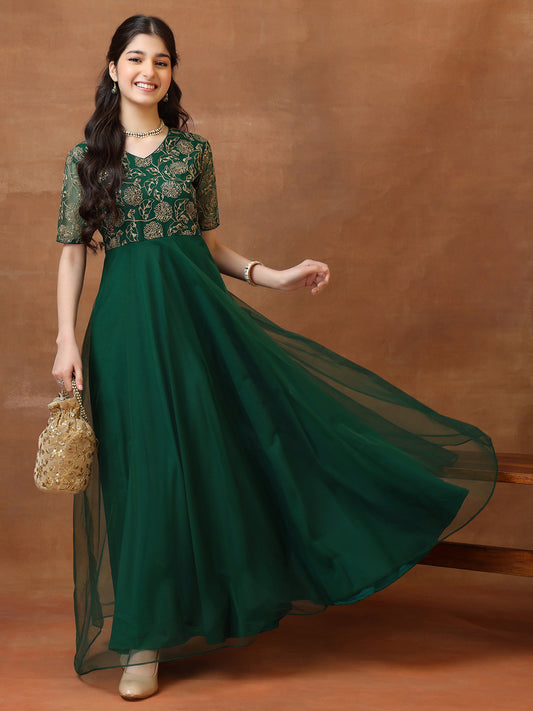 Girls Embroidered V-Neck A-Line Ethnic Dresses