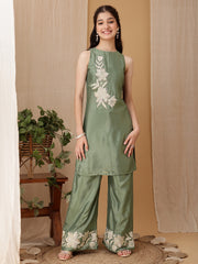 Girls Floral Embroidered Regular Thread Work Kurta with Palazzos