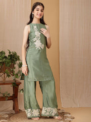 Girls Floral Embroidered Regular Thread Work Kurta with Palazzos