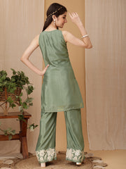 Girls Floral Embroidered Regular Thread Work Kurta with Palazzos