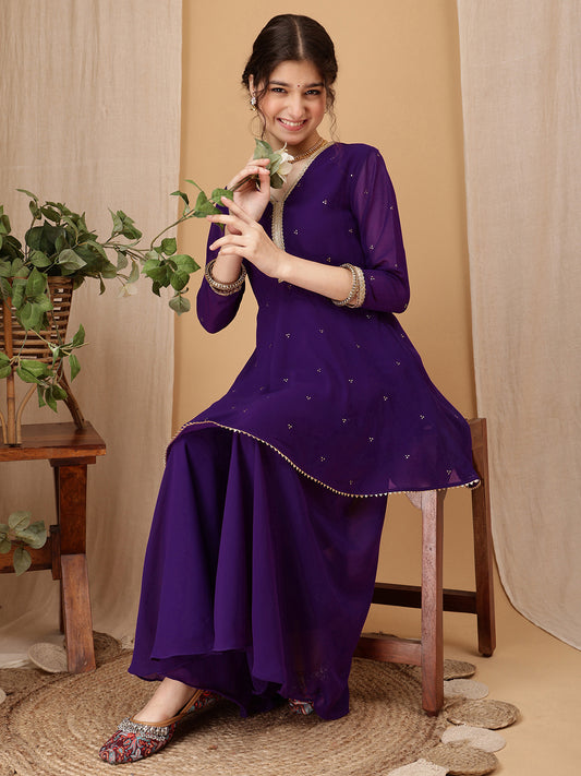 Girls Ethnic Motifs Embroidered V-Neck Mukaish Kurti With Palazzos