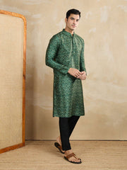 Ethnic Motifs Printed Mandarin Collar Sequinned Straight Kurta With Trousers