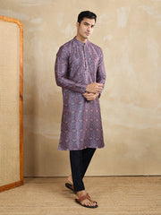 Ethnic Motifs Printed Mandarin Collar Straight Kurta With Trousers