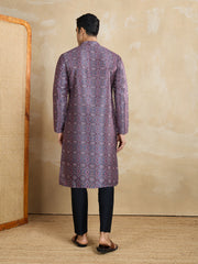 Ethnic Motifs Printed Mandarin Collar Straight Kurta With Trousers