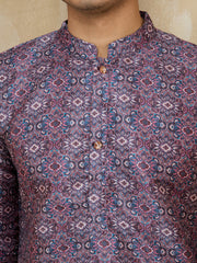 Ethnic Motifs Printed Mandarin Collar Straight Kurta With Trousers