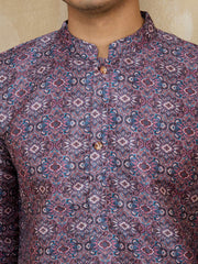 Ethnic Motifs Printed Mandarin Collar Straight Kurta With Trousers