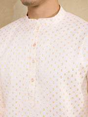Men Ethnic Motifs Embroidered Kurta with Trousers
