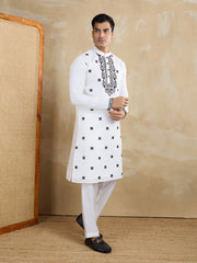 Men Solid Embroidered Kurta with Trousers