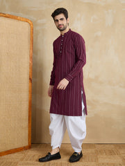 Men Woven Design Mandarin Collar Straight Kurta
