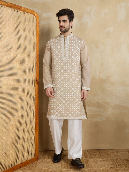 Men Geometric Embroidered Kurta with Trousers