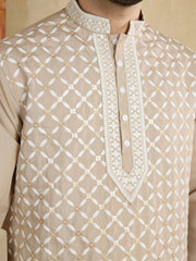 Men Geometric Embroidered Kurta with Trousers