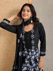 Floral Printed Round Neck Thread Work Kurta With Trousers & Dupatta